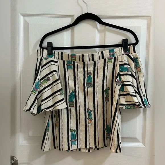 Judith March Off-shoulder Cactus Print top size Small - Picture 3 of 9